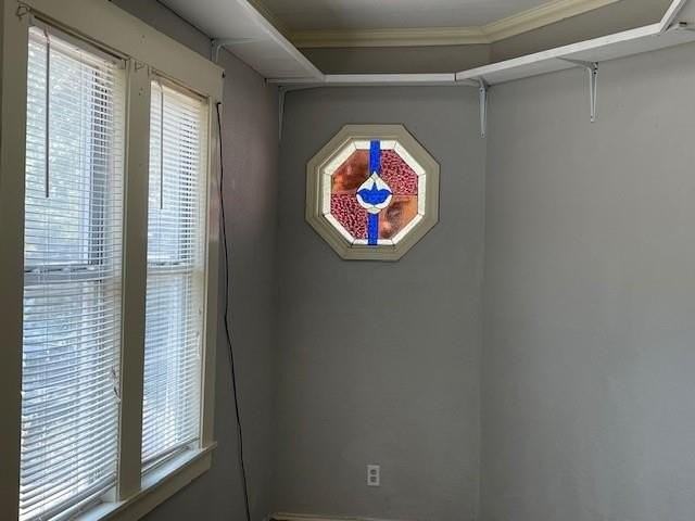 918 N Rockwall Ave - Photo 6 of 18