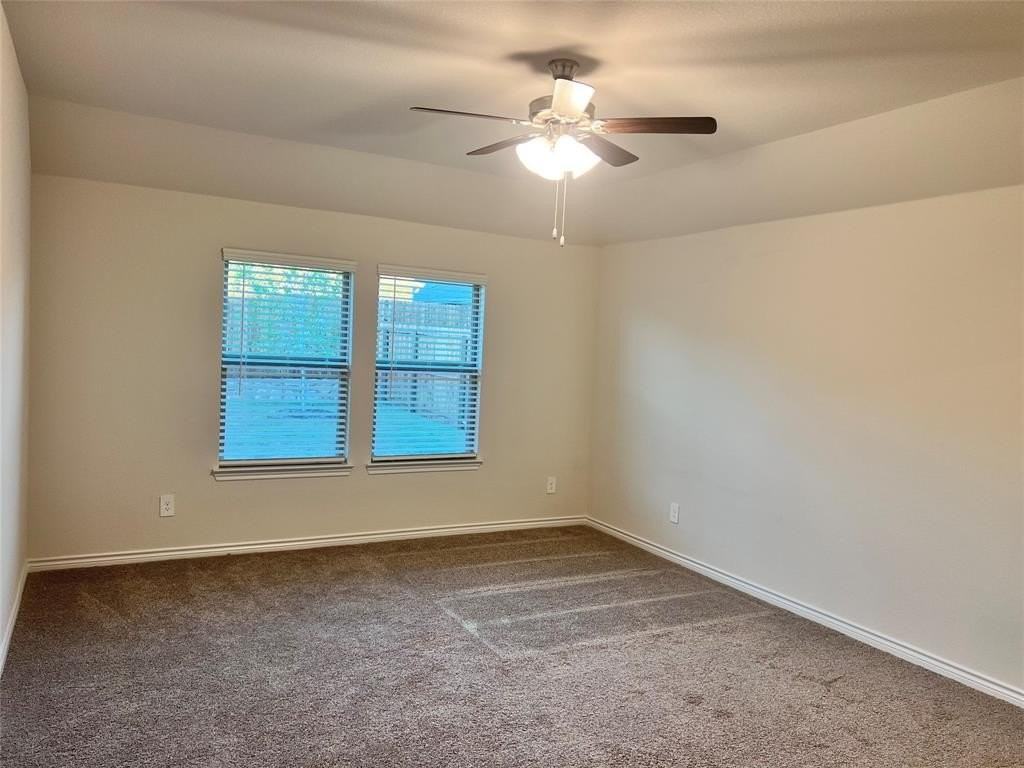 9729 Daisey Mae Ln - Photo 6 of 11