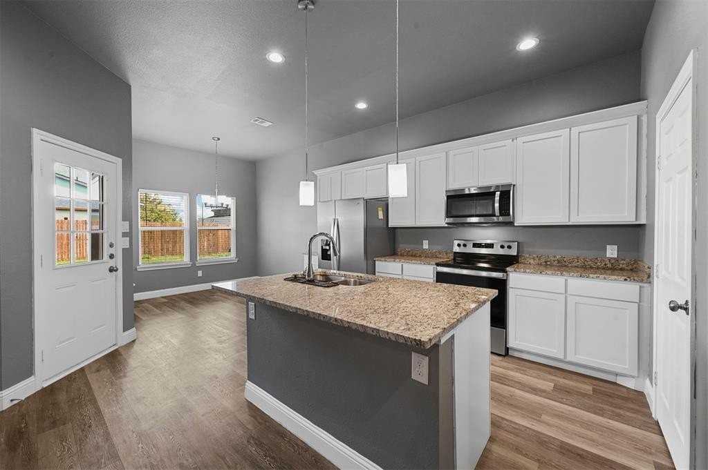 2006 Church St - Photo 5 of 20