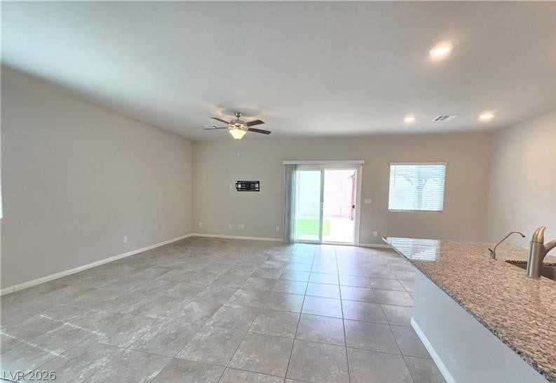 9771 Breezy Ct - Photo 4 of 22