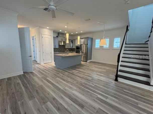 1515 Resolute St - Photo 4 of 39