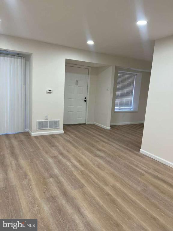 1403 Timber Creek Rd - Photo 2 of 10