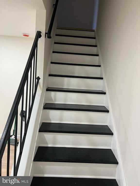 1403 Timber Creek Rd - Photo 5 of 10