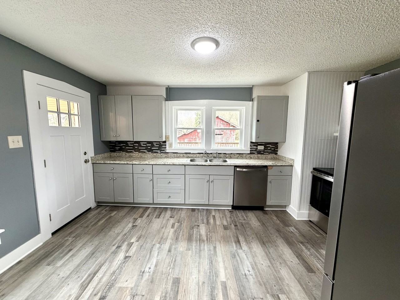 3003 Tyree Springs Rd - Photo 3 of 13