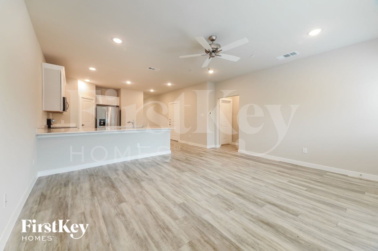 321 Aveen Path - Photo 5 of 16