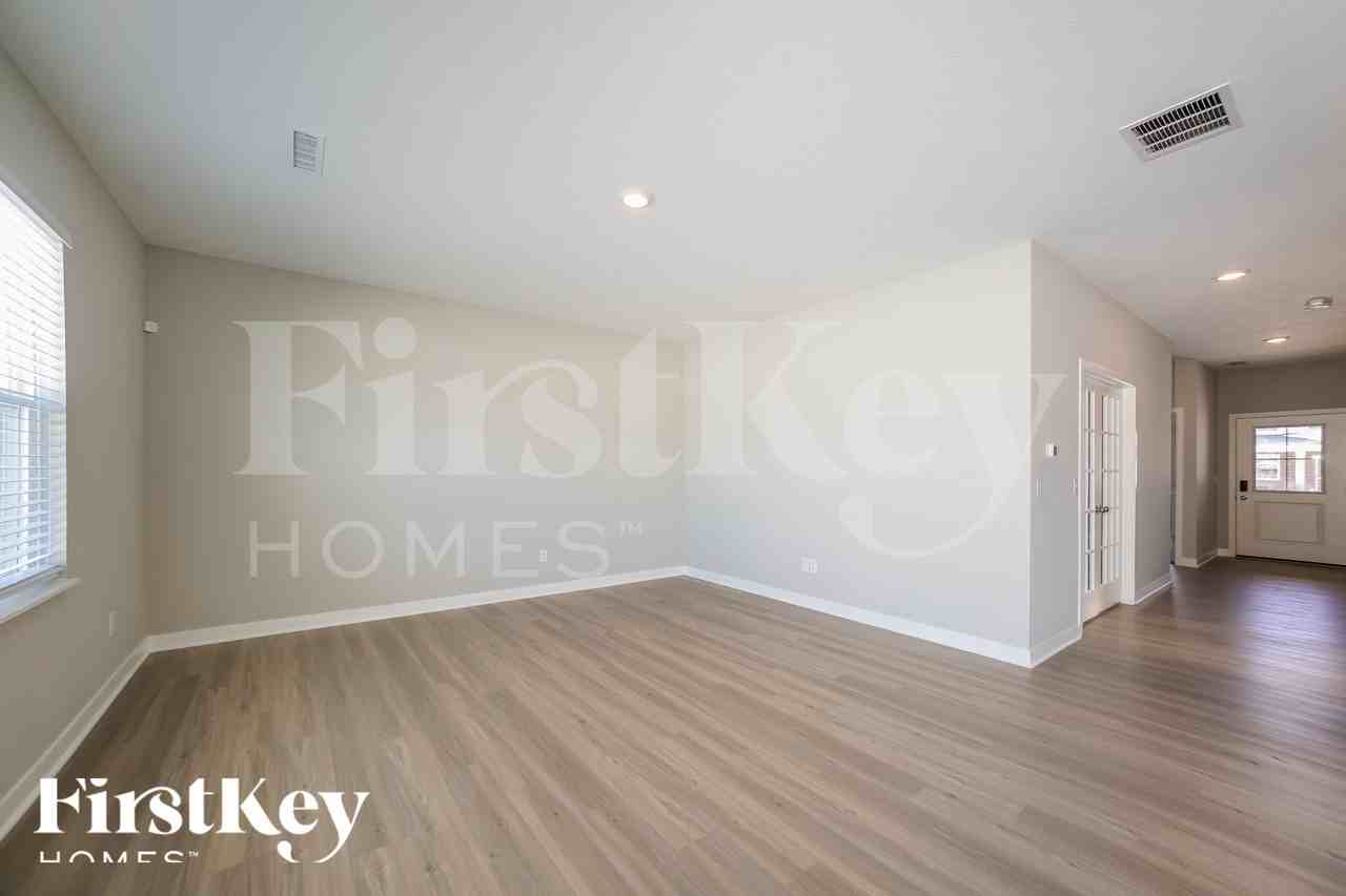 2285 S Bingham Pl - Photo 2 of 18