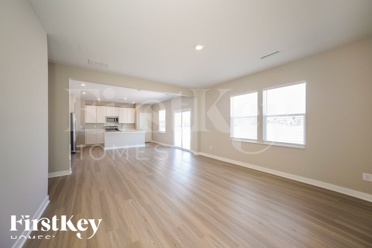 2285 S Bingham Pl - Photo 7 of 18