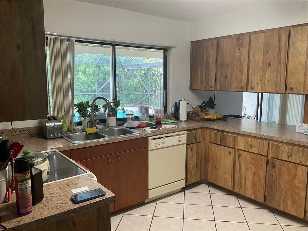 6269 Woodbury Rd - Photo 2 of 8