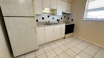 featured image of 1973 Ne 4th St #4