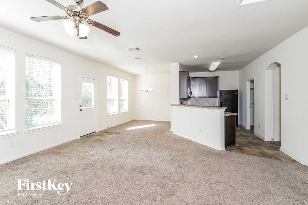 6714 Blimp Base Rd - Photo 3 of 15