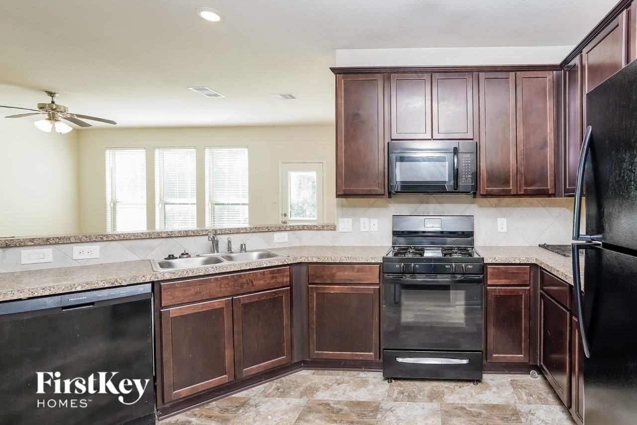 6714 Blimp Base Rd - Photo 7 of 15