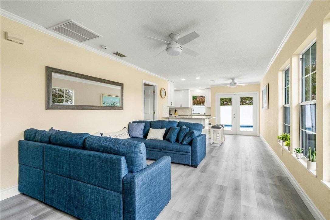 1510 3rd Ct - Photo 3 of 33