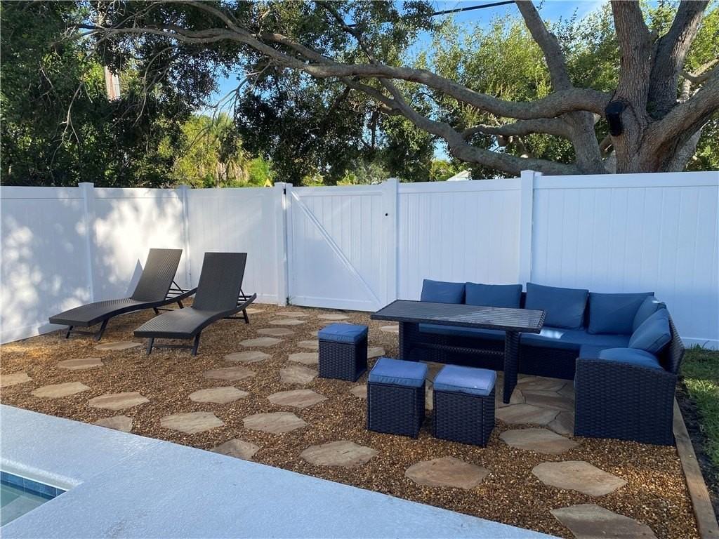 1510 3rd Ct - Photo 5 of 33