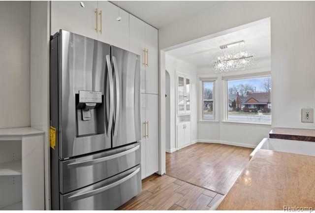 10049 Inkster Rd - Photo 4 of 17