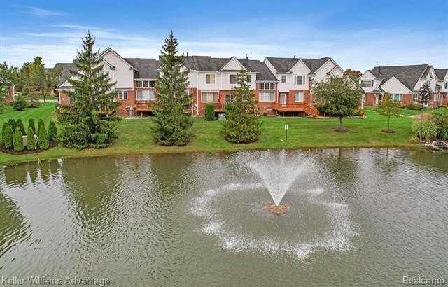 29260 Weston Dr - Photo 2 of 34