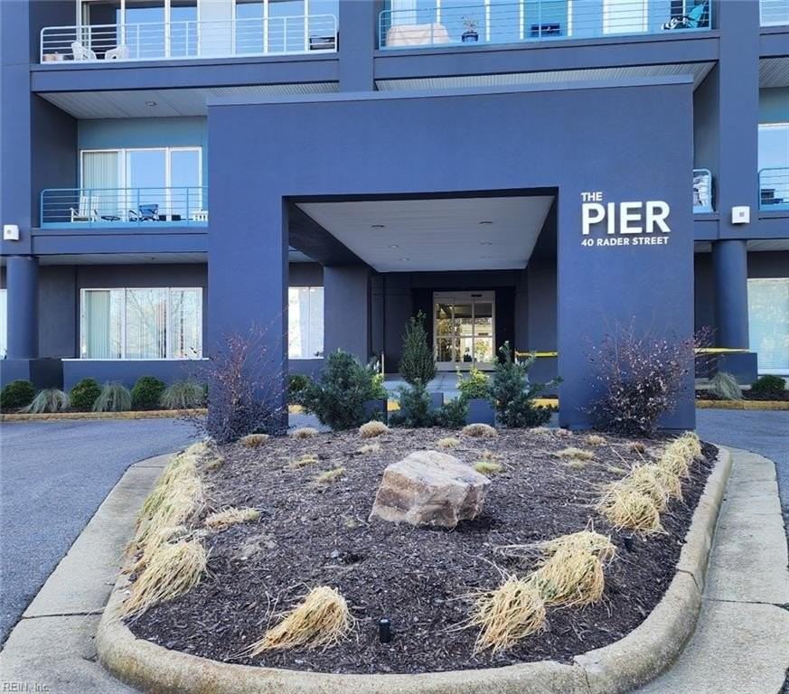 40 Rader St #308 - Photo 3 of 41