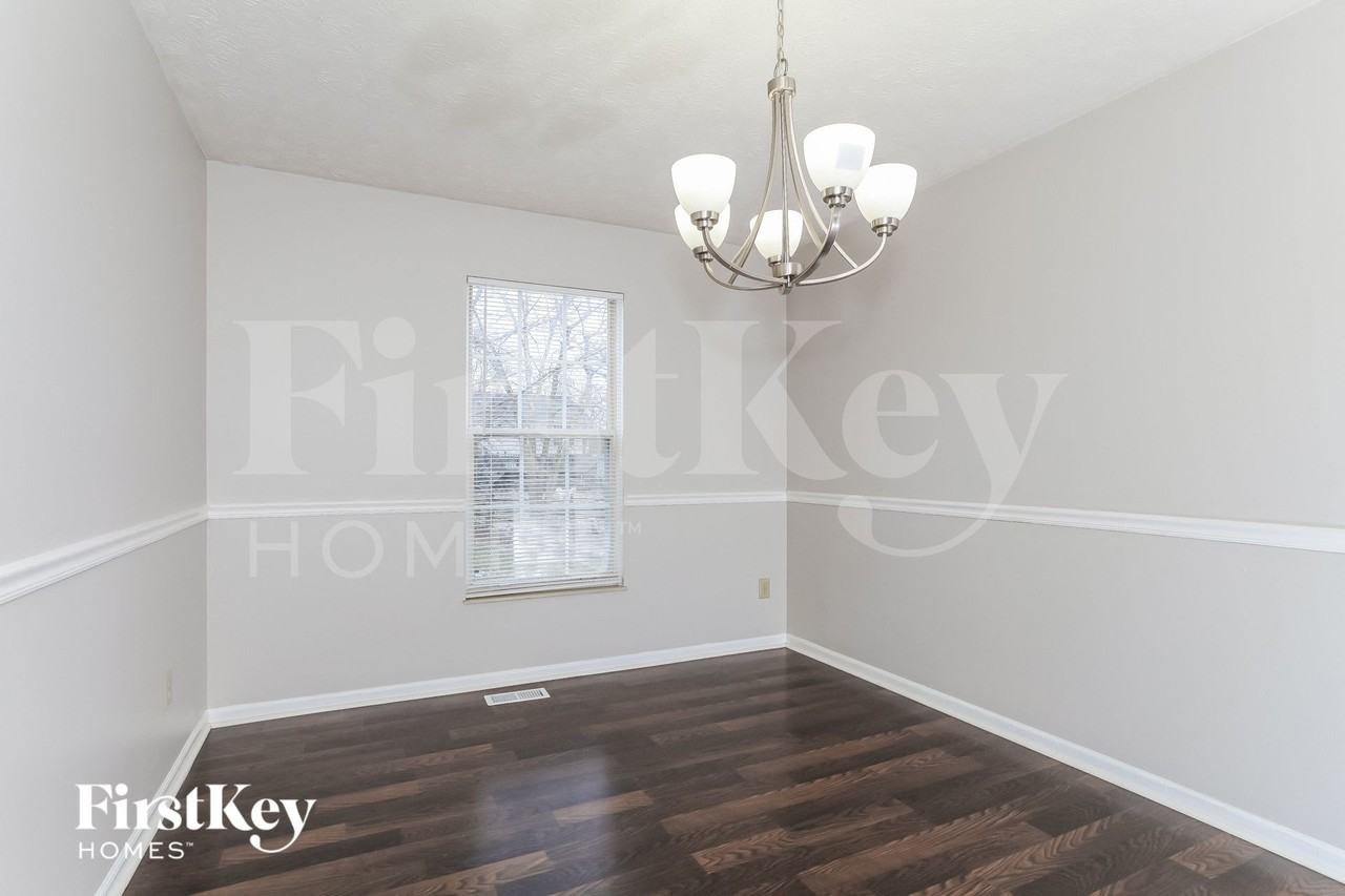 5707 Villas Creek Dr - Photo 5 of 15