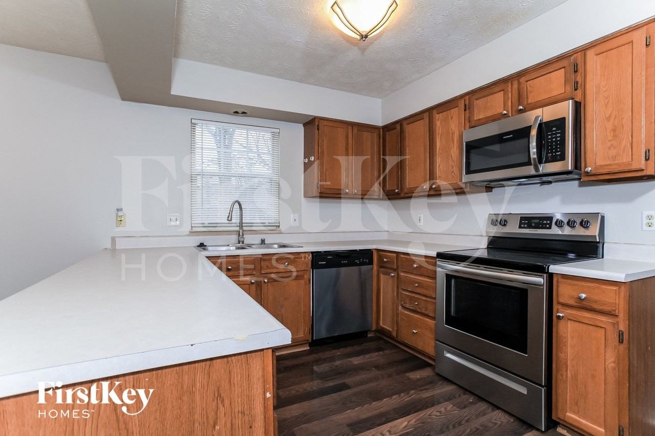 5707 Villas Creek Dr - Photo 7 of 15