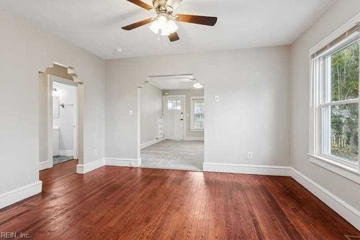 408 Algonquin Rd - Photo 6 of 22