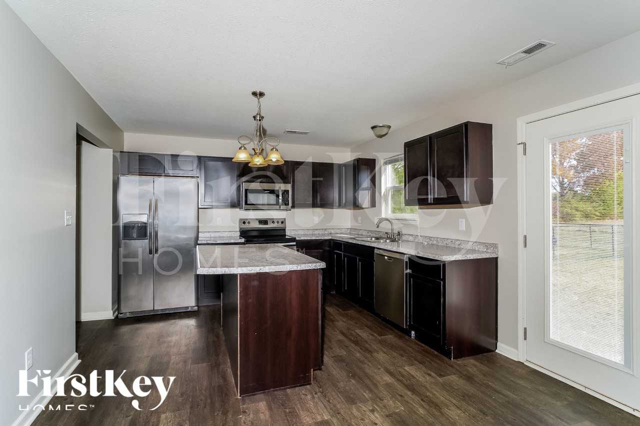 3243 Grove Berry Ln - Photo 7 of 18