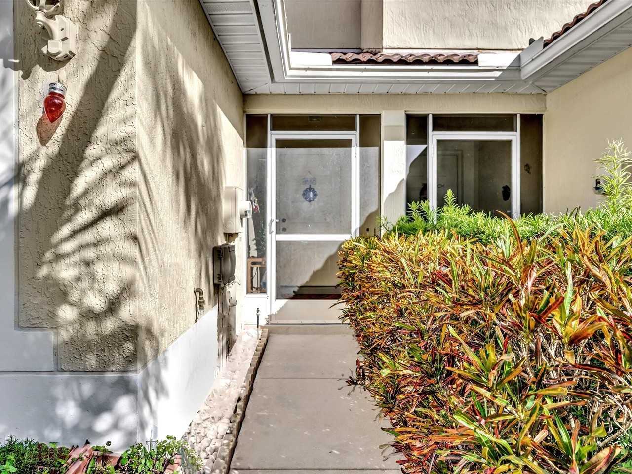 9695 Porta Leona Ln - Photo 3 of 32