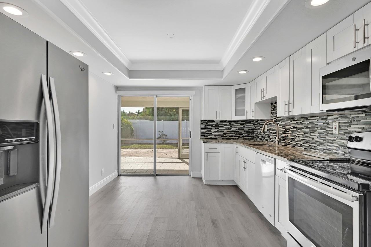 104 Palamino Cir - Photo 2 of 34