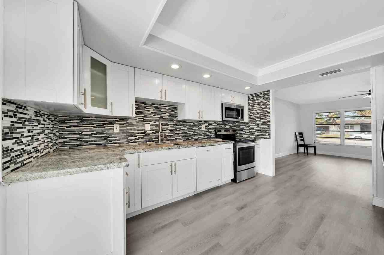 104 Palamino Cir - Photo 3 of 34