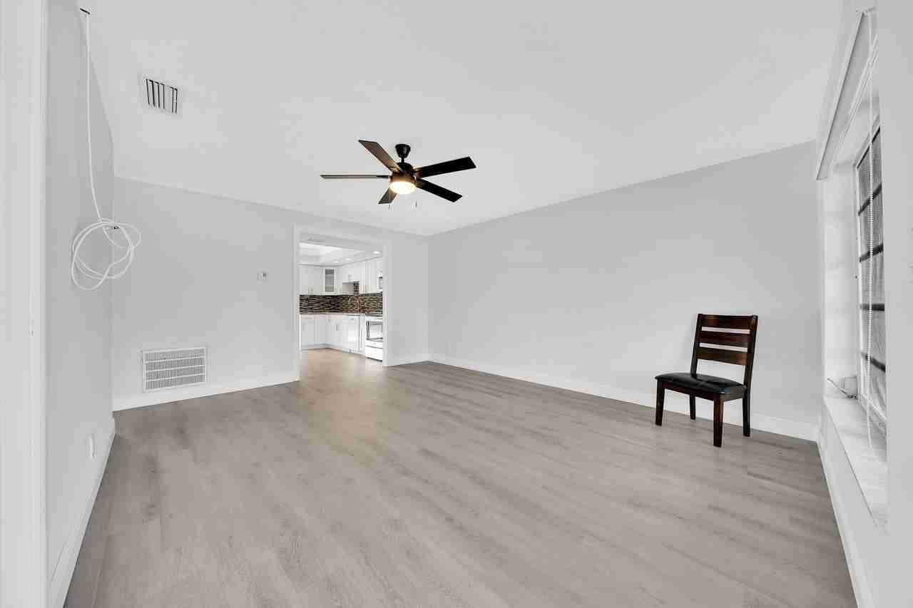 104 Palamino Cir - Photo 7 of 34