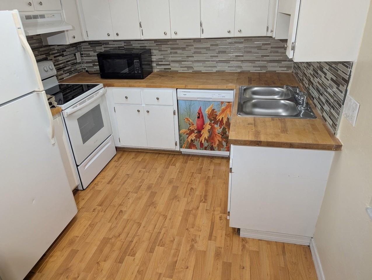 22481 Westchester Blvd #B48 - Photo 2 of 11