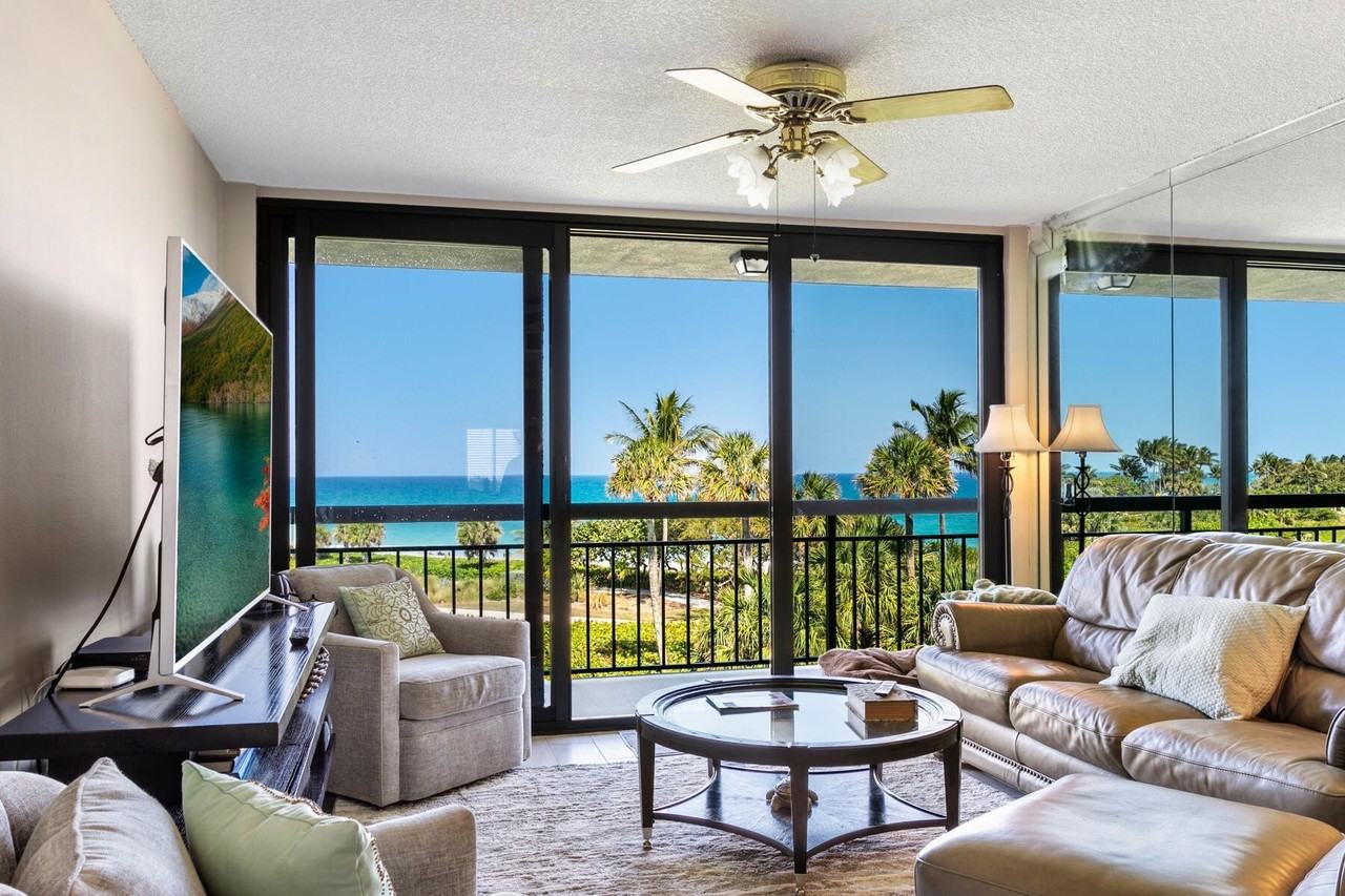 701 S Seas Dr #405 - Photo 2 of 20