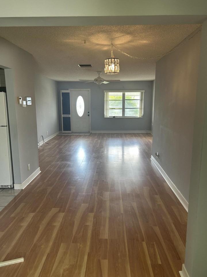 1310 Sw 18th Ct - Photo 5 of 13