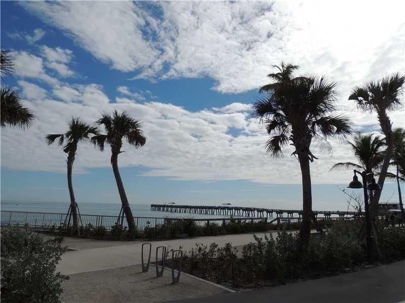 1111 N Federal Hwy #5 - Photo 5 of 6