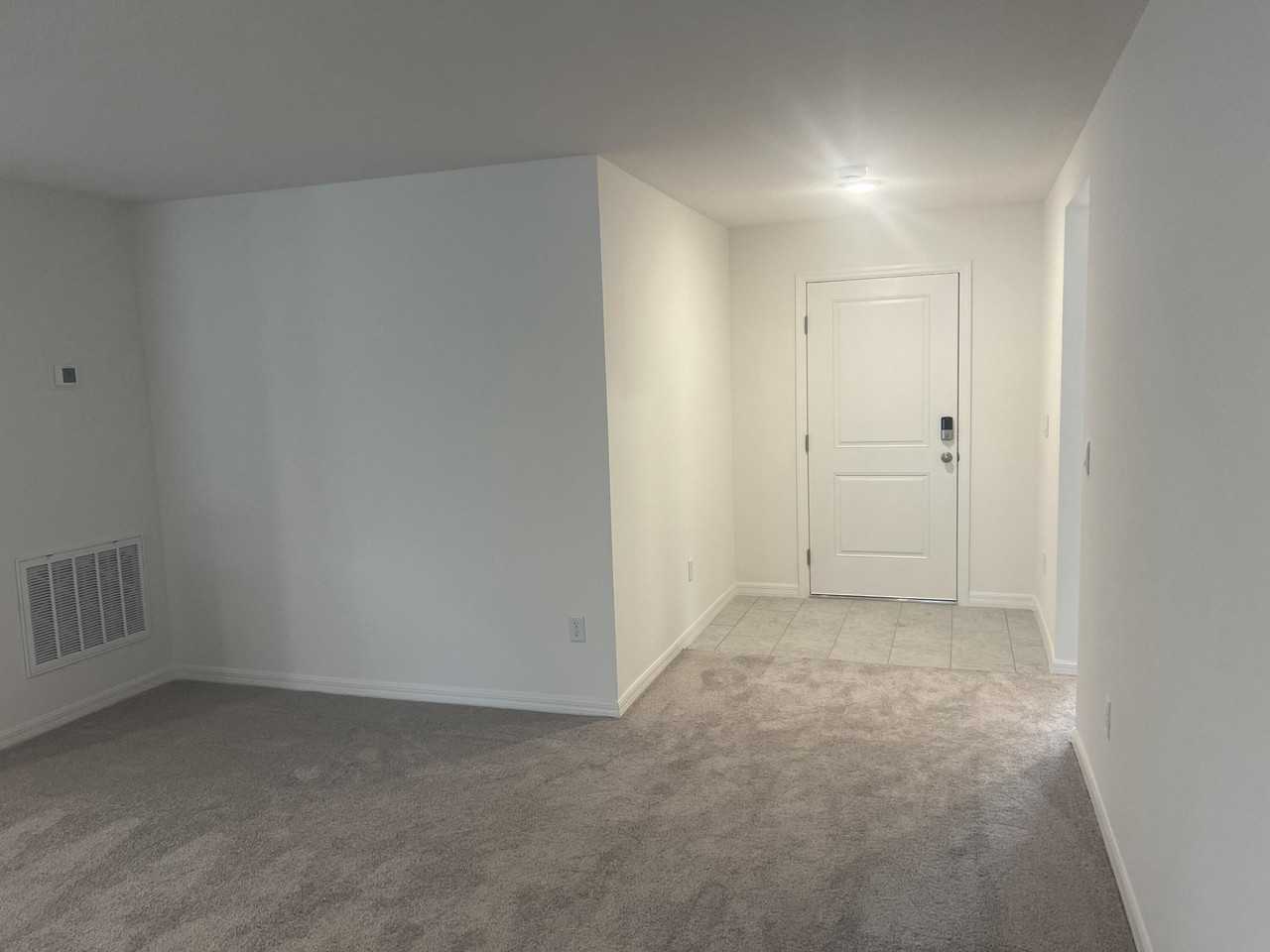 3161 Fergus Ave Se - Photo 2 of 24