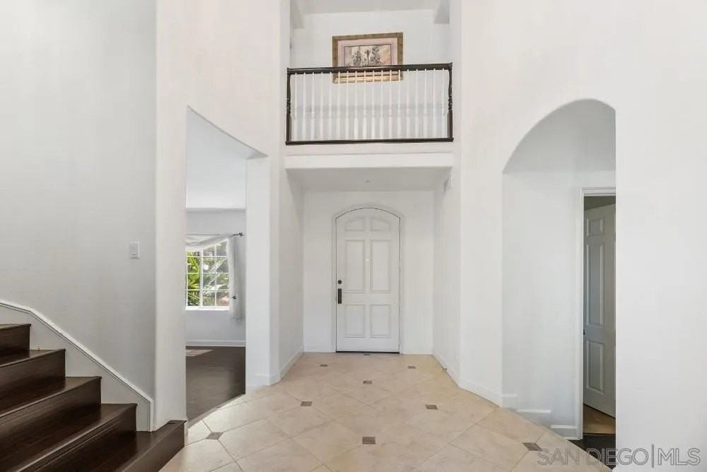 9230 Island Pine Way - Photo 7 of 50