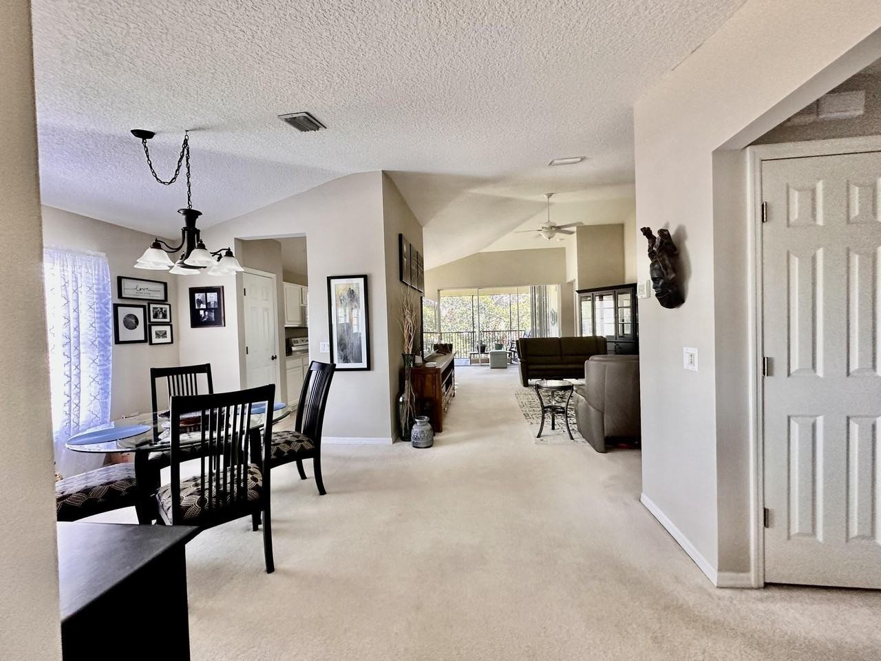 812 Handsome Cab Ln Apt 201 - Photo 4 of 20