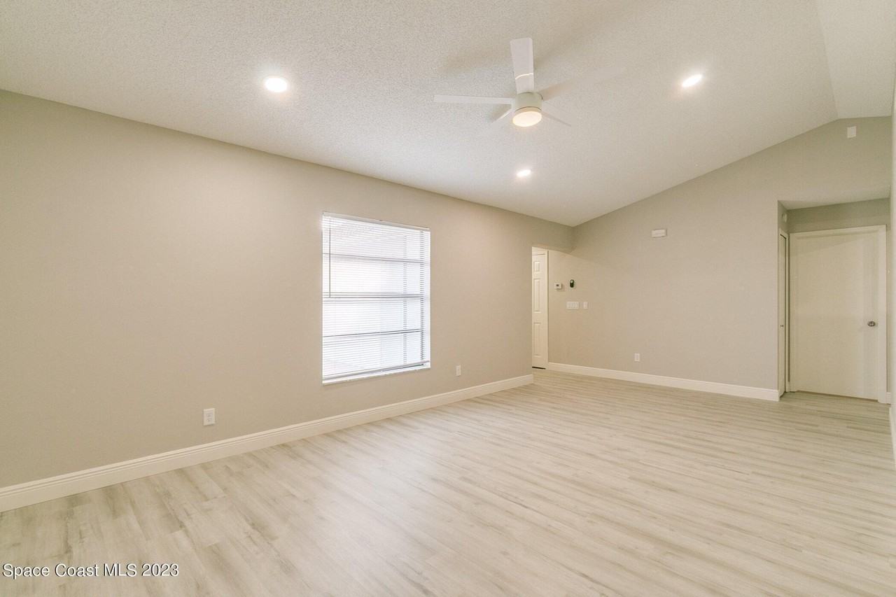 1847 Parrsboro St Nw - Photo 4 of 28