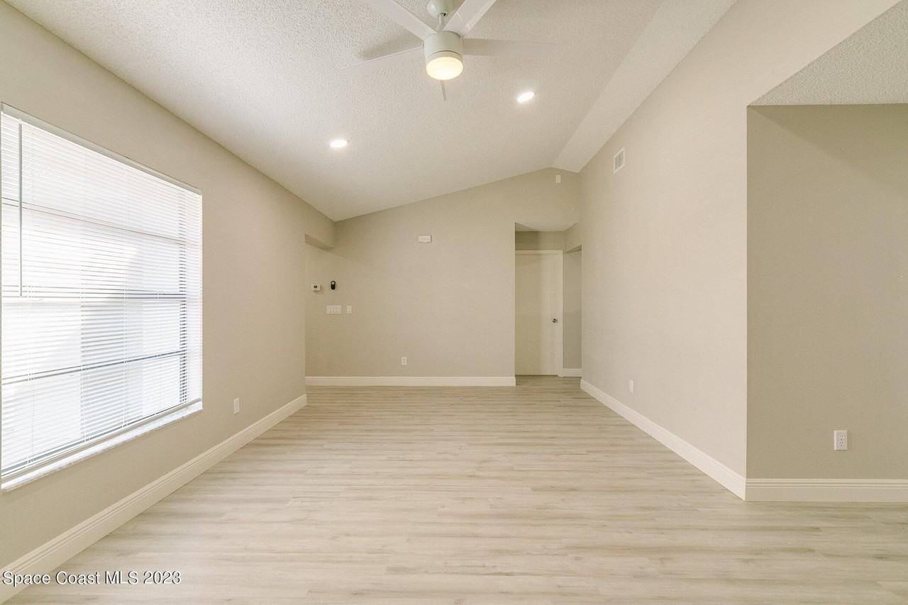 1847 Parrsboro St Nw - Photo 5 of 28