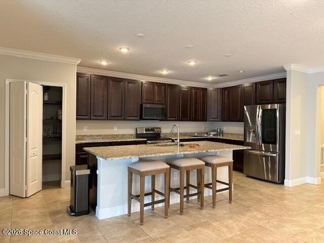 940 Bear Lake Dr - Photo 4 of 24