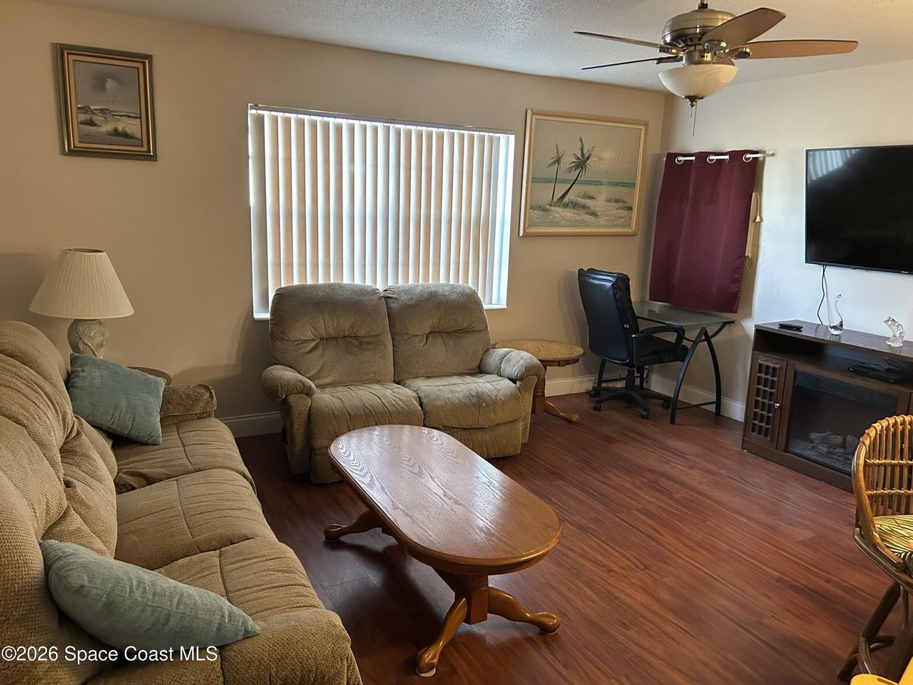 1965 Barkley Ave - Photo 3 of 4