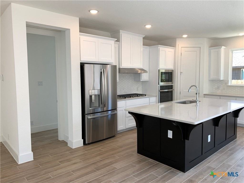 1048 Easy Gruene - Photo 4 of 34