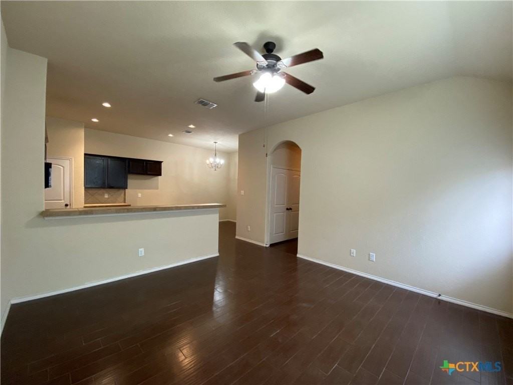 506 Creekside Cir - Photo 2 of 23