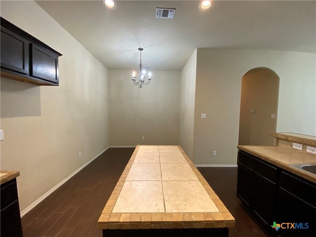 506 Creekside Cir - Photo 7 of 23