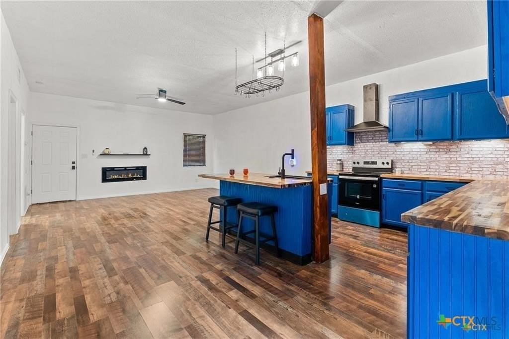 170 Circle Dr - Photo 2 of 3