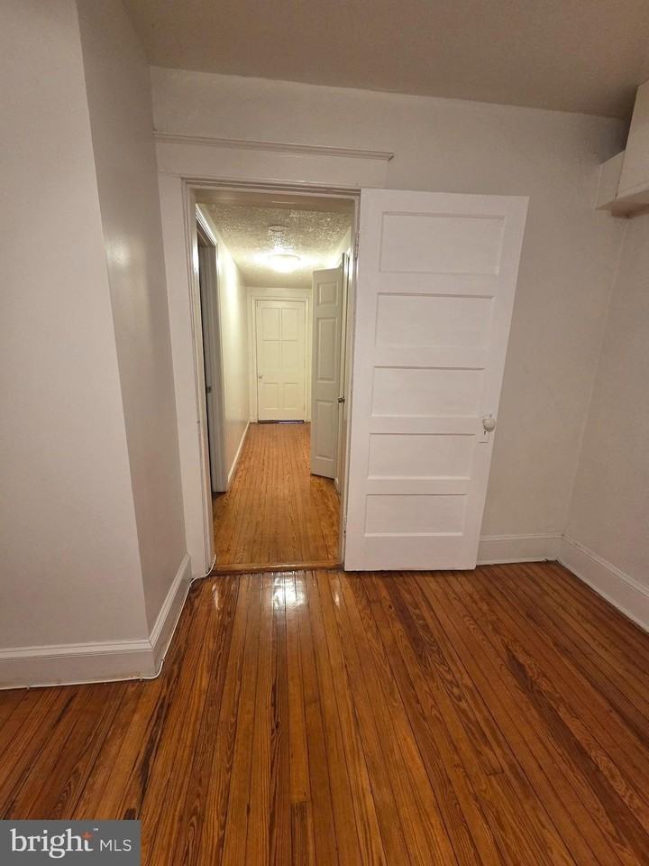 1803 Chelsea Rd - Photo 3 of 16