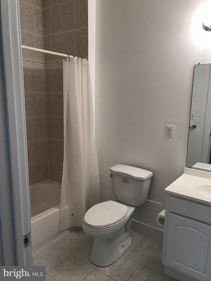 218 E Chase St Apt 3 - Photo 7 of 13