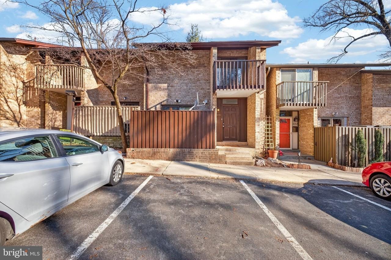 9250 Three Oaks Dr - Photo 2 of 45