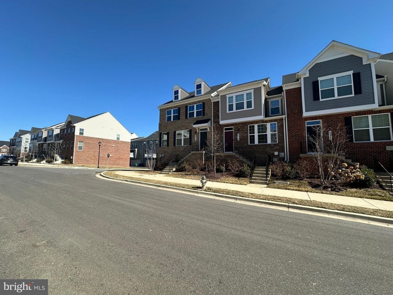 5516 Manor Park Dr - Photo 4 of 50