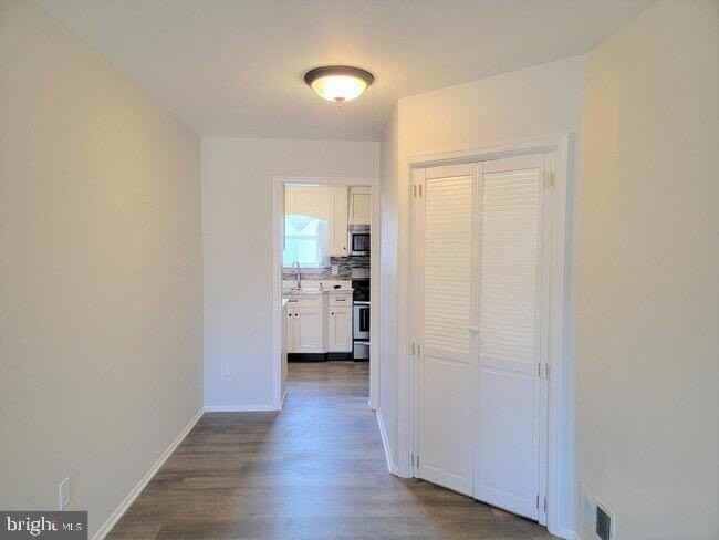 308 Dove Ct - Photo 3 of 13