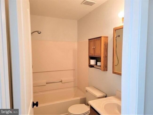 308 Dove Ct - Photo 5 of 13