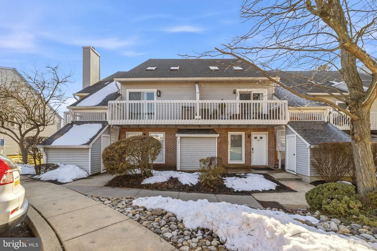 401 Park Place Dr - Photo 2 of 25